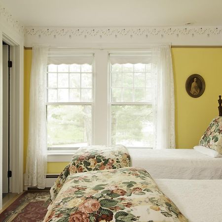 Golden Stage Inn Proctorsville エクステリア 写真