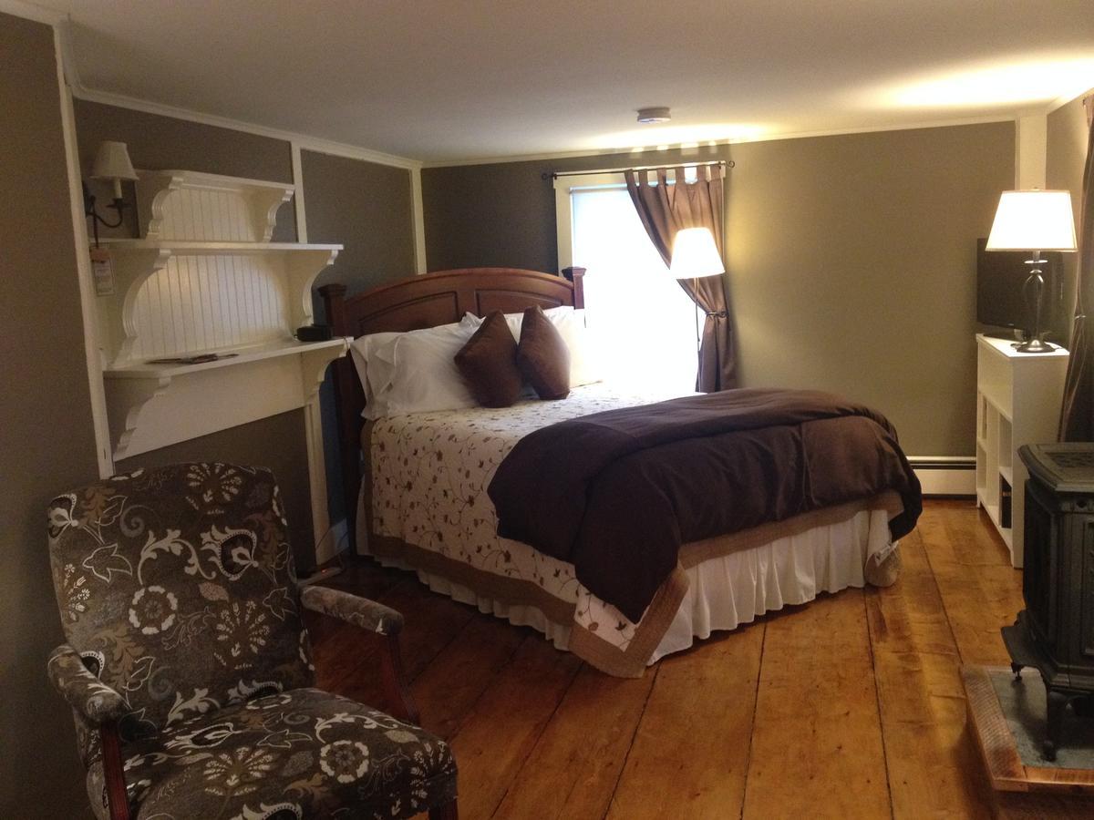 Golden Stage Inn Proctorsville エクステリア 写真