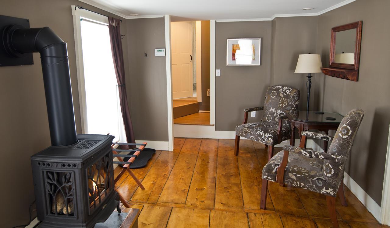 Golden Stage Inn Proctorsville エクステリア 写真
